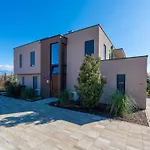 Appartement Querchus 9 With Private Pool By Interhome Karigador