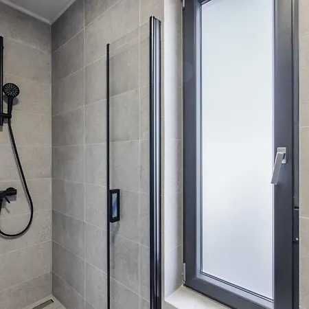 Querchus 9 With Private Pool By Interhome