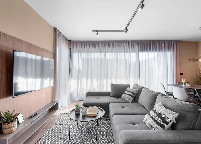 Querchus 9 With Private Pool By Interhome Daire *