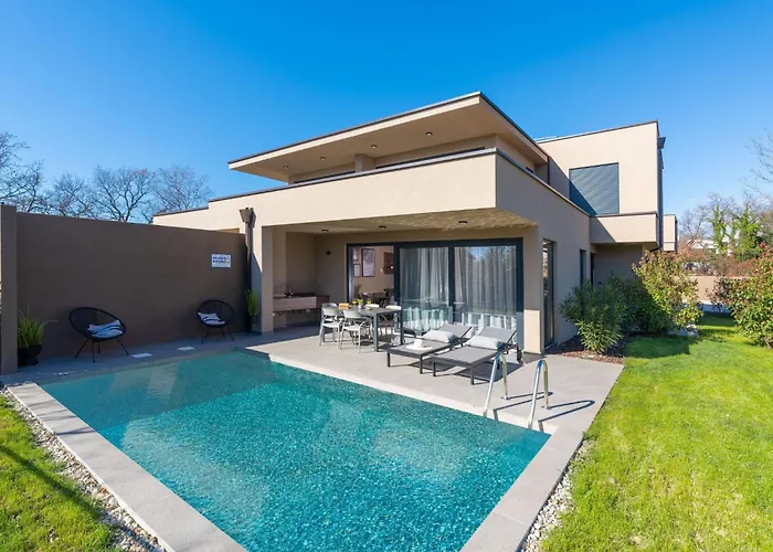 Querchus 9 With Private Pool By Interhome Apartmán *
