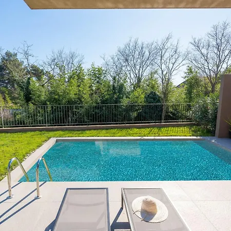 Apartman Querchus 9 With Private Pool By Interhome